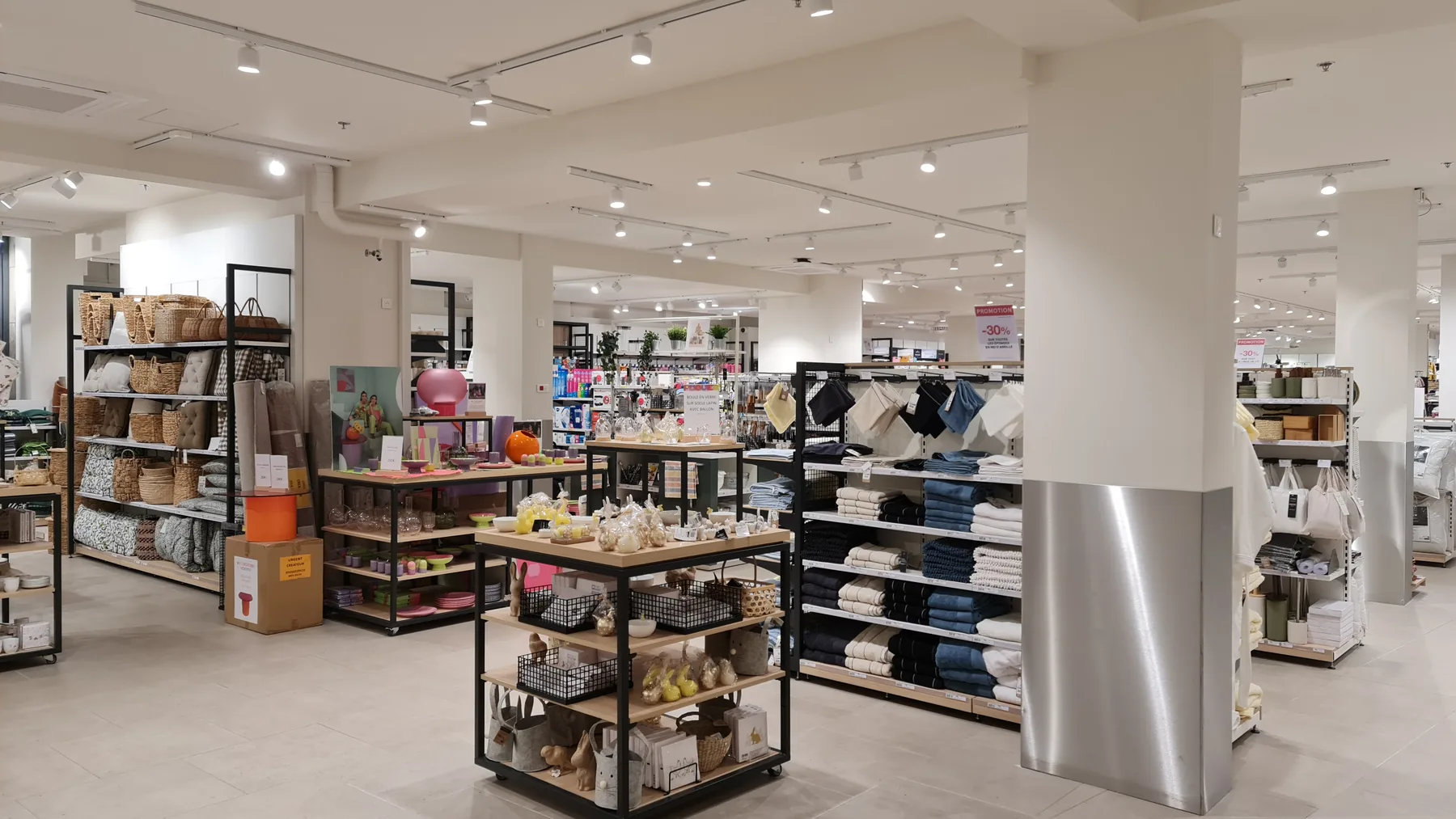 Rayon maison du Monoprix Saint-Paul après travaux
